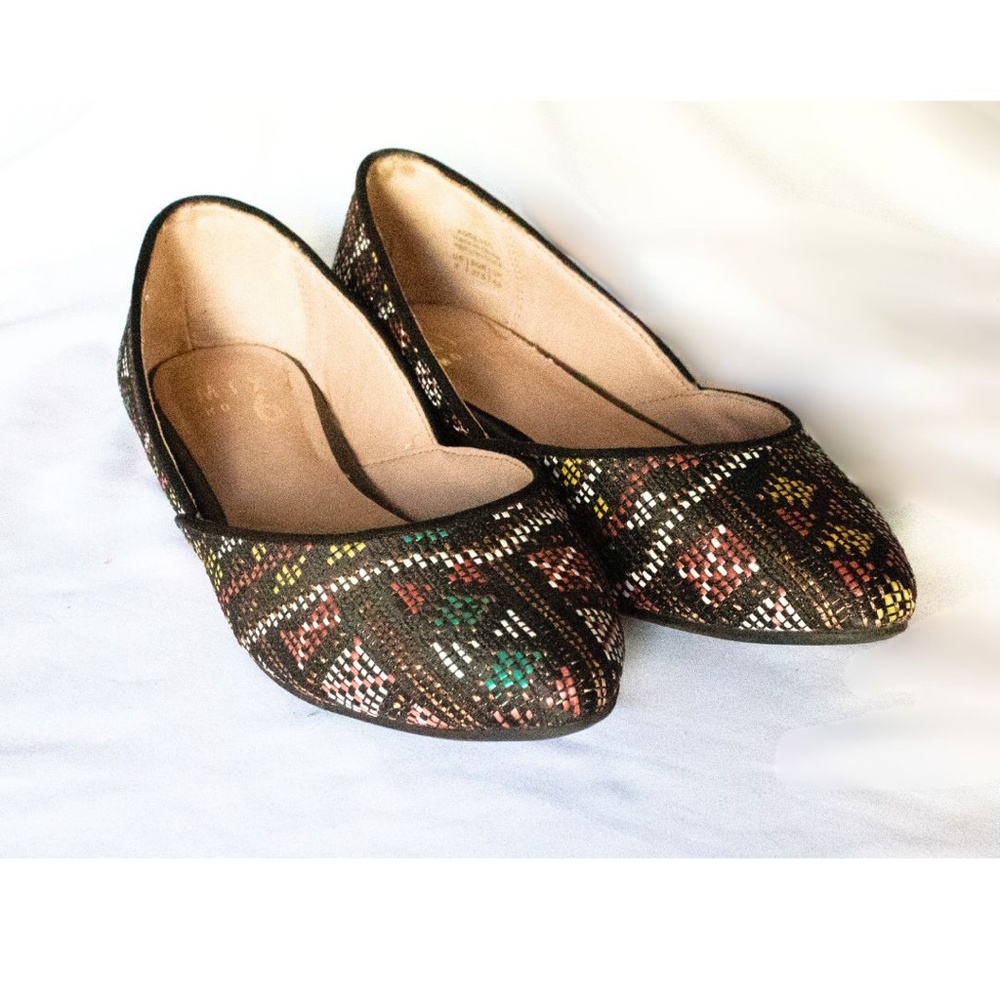 Mix No. 6 Multicolor Geometric Pattern Pointed To… - image 1